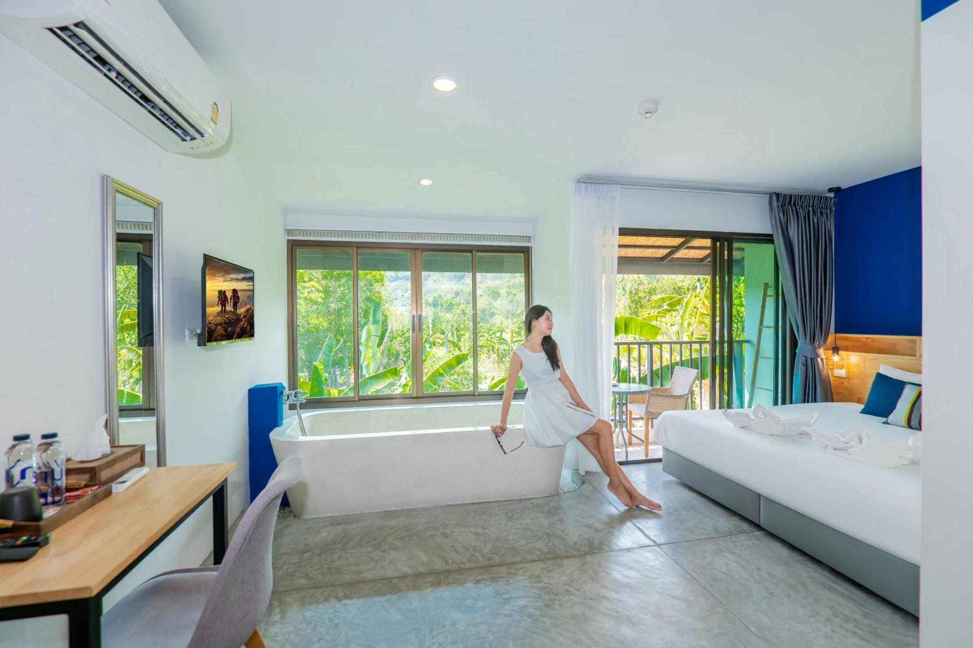 Kraam Silhouette Hotel And Cafe Phuket Chalong Esterno foto