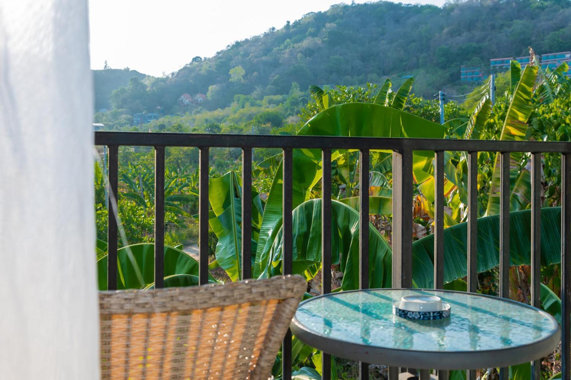 Kraam Silhouette Hotel And Cafe Phuket Chalong Esterno foto