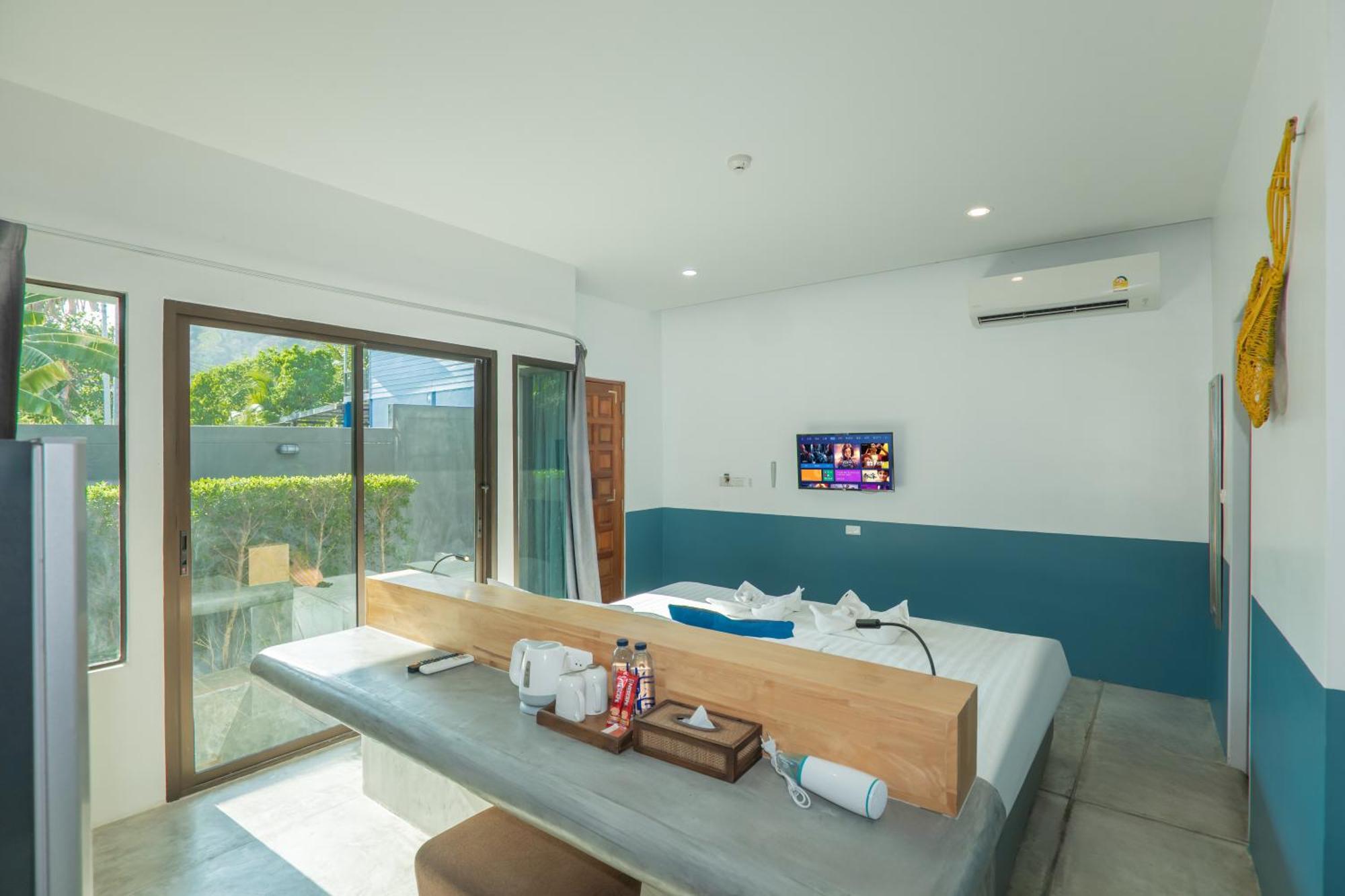 Kraam Silhouette Hotel And Cafe Phuket Chalong Esterno foto